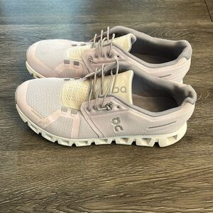 Women's Cloud 5 Low Top Sneakers
